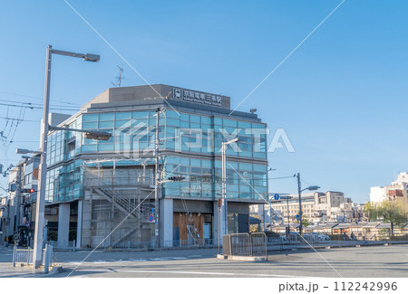 駅前風景　三条駅 112242996