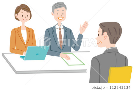 説明をするビジネスパーソン　中途採用　面接　就職　転職 112243134
