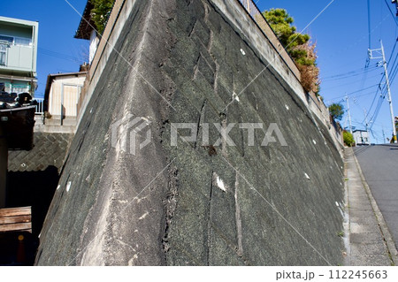 住宅地の擁壁 住宅地の擁壁 112245663