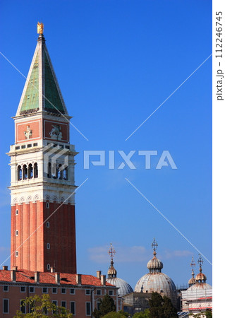 世界中が憧れる「水の都」ベネチア（ベニス）観光スポット　サン・マルコ広場やドゥカーレ宮殿　 112246745