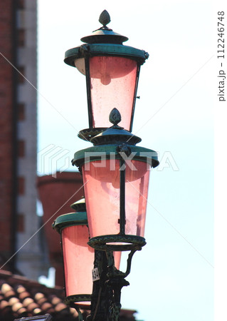 世界中が憧れる「水の都」ベネチア(ベニス)観光スポット サン・マルコ広場やドゥカーレ宮殿 世界中が憧れる「水の都」ベネチア(ベニス)観光スポット サン・マルコ広場やドゥカーレ宮殿 112246748