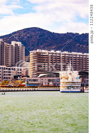 【びわ湖風景】浜大津　雄大な雲と冬の寒さが増す湖南を歩く 112248438