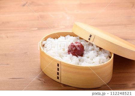 日の丸弁当　曲げわっぱ お弁当 112248521