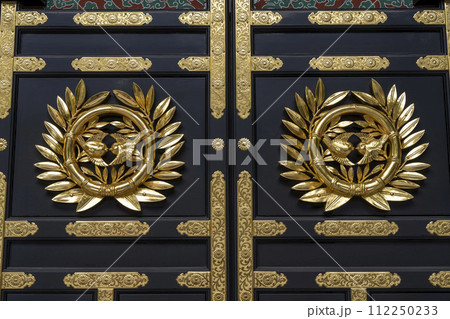 早春の瑞鳳殿　拝殿　宮城県仙台市 112250233