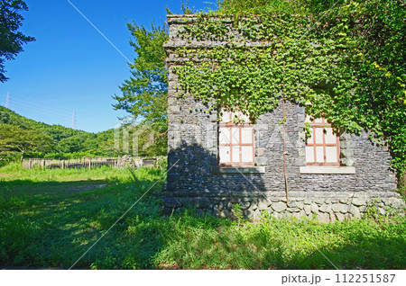 北九州市八幡東区のダム河内貯水池下の亜字池周り 112251587