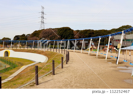 響灘緑地 グリーンパーク 福岡県 北九州 若松 公園 ブランコ 世界最長のブランコ 響灘緑地 グリーンパーク 福岡県 北九州 若松 公園 ブランコ 世界最長のブランコ 112252467