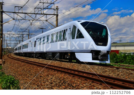 美しく輝く白磁の超豪華特急は日光・鬼怒川へ… 東武鉄道・新特急『スペーシアX』N100系 美しく輝く白磁の超豪華特急は日光・鬼怒川へ… 東武鉄道・新特急『スペーシアX』N100系 112252706