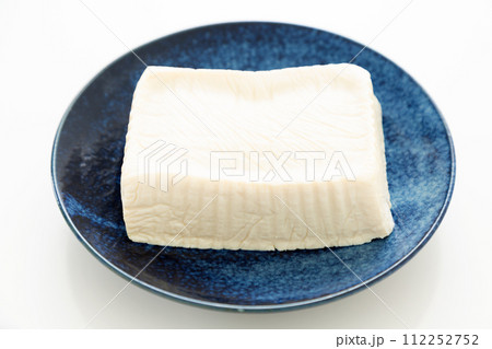 手作りの木綿豆腐 112252752