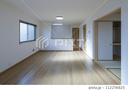 和室のあるリビングダイニング 和室のあるリビングダイニング 112256825