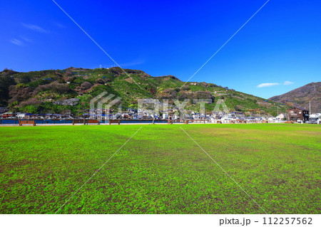 【愛媛県】晴天の沖新田緑地公園「みなとオアシス八幡浜みなっと」 112257562