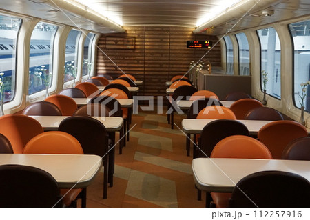 新幹線の食堂車 新幹線の食堂車 112257916