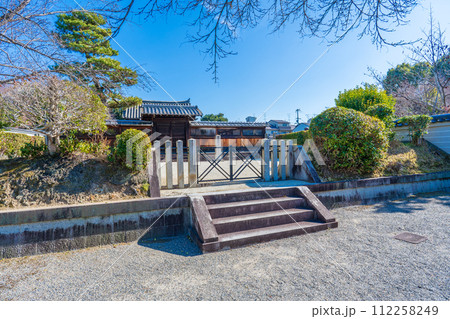 京都市東山区　第七十七代後白河天皇　法住寺陵 112258249