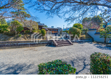 京都市東山区　第七十七代後白河天皇　法住寺陵 112258251