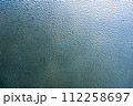 結露したガラス窓 112258697