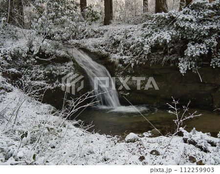 剣龍峡雪景色 112259903