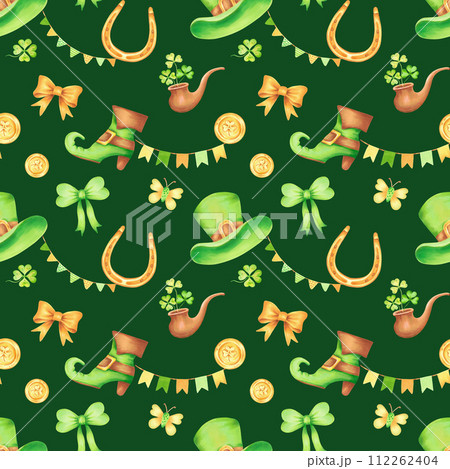Seamless pattern with top hat, golden horseshoe and coin, clover, boot and pipe for St. Patrick's Day. Watercolor illustration. Hand drawn on a green background. Symbol of luck, wealth or success 112262404