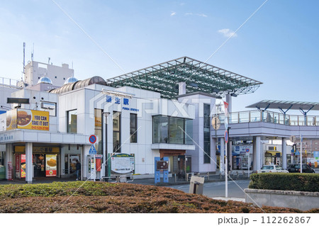 福生駅 東口前のロータリーと街並み 東京都福生市 福生駅 東口前のロータリーと街並み 東京都福生市 112262867