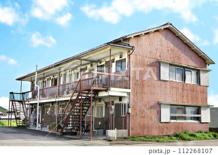 老朽化した昭和のアパート　撤去予定 112268107