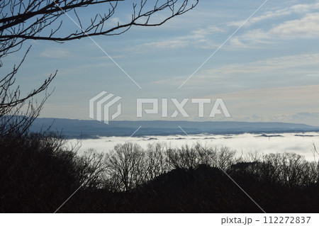三王山自然公園の雲海、常陸大宮、茨城県 112272837