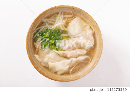 ［香港産　蝦子麺］ワンタン麺 112273389