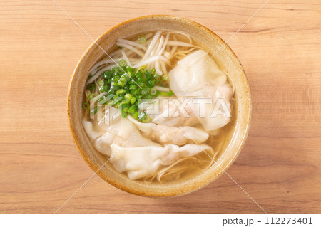［香港産　蝦子麺］ワンタン麺 112273401