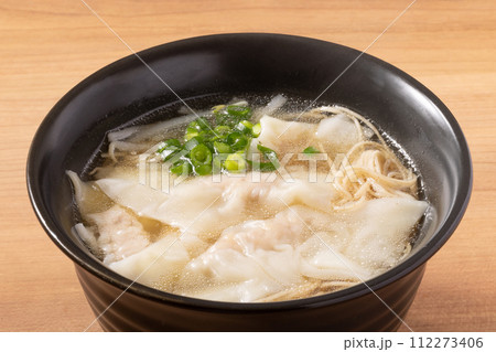 ［香港産　蝦子麺］ワンタン麺 112273406