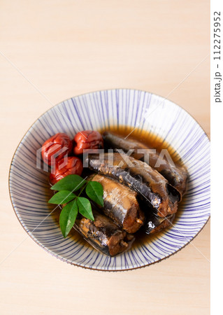 骨まで柔らかい鰯の梅煮 112275952