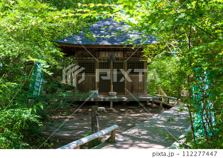 吹割の滝にある小さな神社 112277447