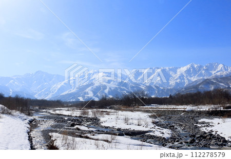 3月の白馬村からの北アルプス　　　信州の山々　　　信州の風景　　　信州の自然 112278579