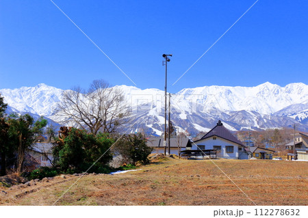 3月の白馬村からの北アルプス 信州の山々 信州の風景 信州の自然 3月の白馬村からの北アルプス 信州の山々 信州の風景 信州の自然 112278632
