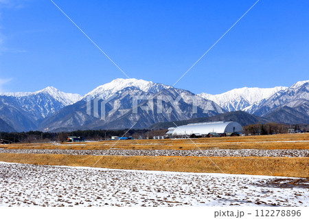 3月の信濃大町からの北アルプス 信州の山々 信州の風景 信州の自然 3月の信濃大町からの北アルプス 信州の山々 信州の風景 信州の自然 112278896