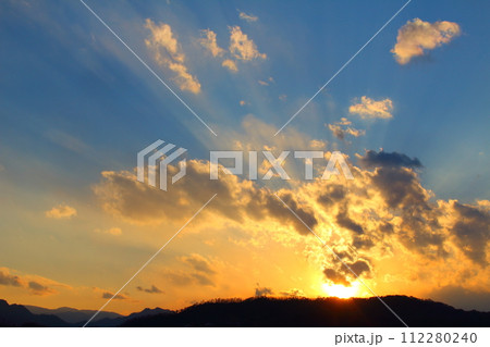 夕暮れの風景 信州の風景 夕暮れの風景 信州の風景 112280240