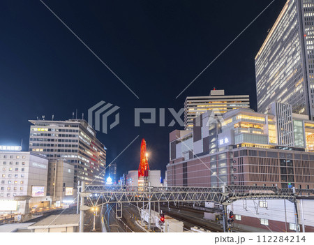 大阪梅田の夜景　HEP FIVE観覧車　阪急百貨店 112284214