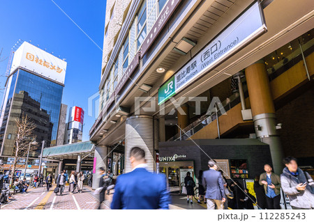 日本の東京都市景観　恵比寿駅（西口）などを望む 112285243