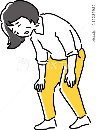 ぐったりしている中年女性 ぐったりしている中年女性 112286989