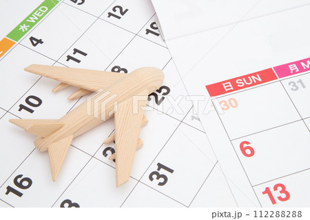 旅客機とカレンダー 112288288