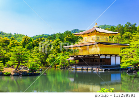 春の京都 金閣寺 春の京都 金閣寺 112289593