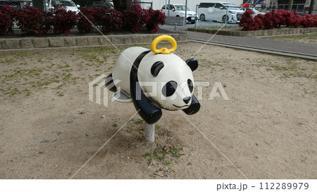 公園遊具 112289979