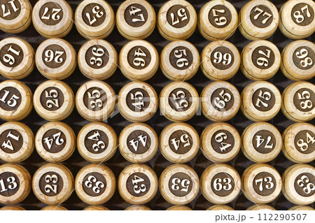 Wooden lotto barrels with numbers 112290507