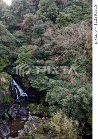 熊本市の平山の鼓ヶ滝 112291915