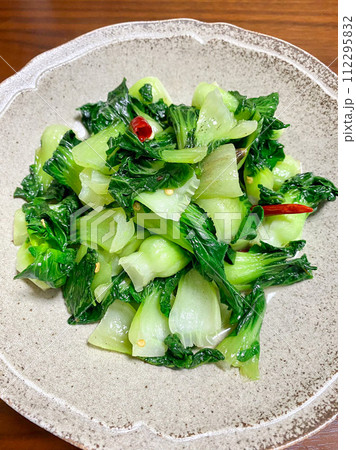 中国家庭料理・チンゲン菜の炒め（炒青菜） 112295832