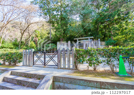 京都市東山区 第九十五代花園天皇 十楽院上陵 京都市東山区 第九十五代花園天皇 十楽院上陵 112297017