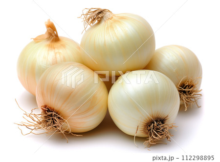 onion isolated 112298895