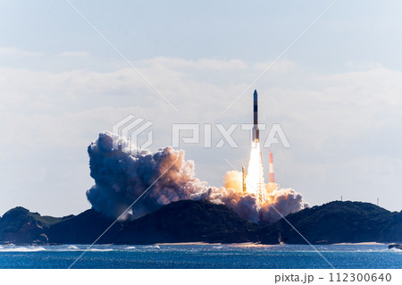 種子島　H2Aロケット発射 112300640