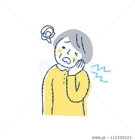 歯が痛くて困っているシニア女性 112308321