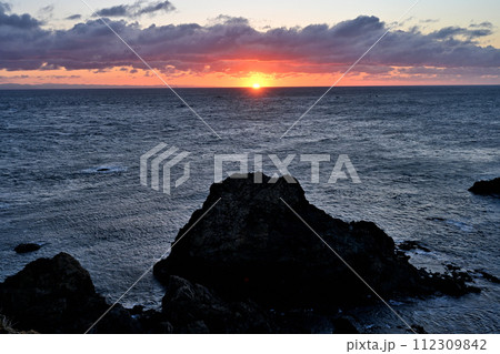 初日の出（徳島県阿南市椿町　蒲生田岬）（2024.1.1） 112309842