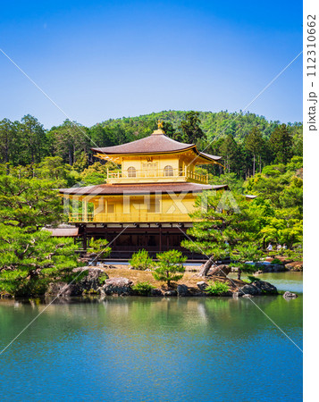 新緑の京都 金閣寺 新緑の京都 金閣寺 112310662