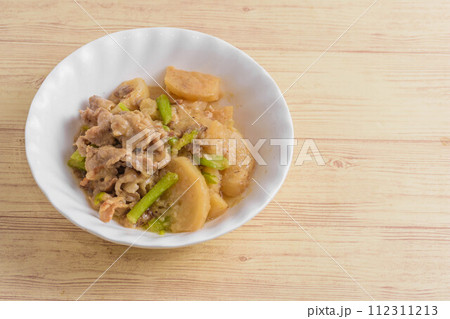 カブラと豚肉の味噌煮込み カブラと豚肉の味噌煮込み 112311213
