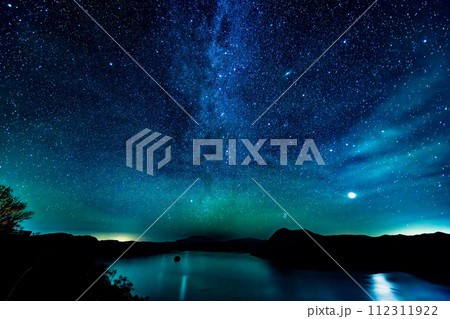 北海道 摩周湖の星景（第三展望台） 112311922