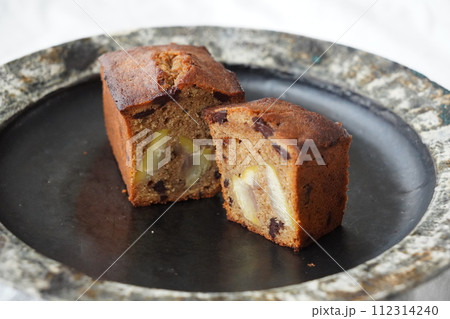 栗のパウンドケーキ 横 栗のパウンドケーキ 横 112314240